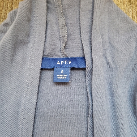 Cardigan - Picture 7 of 8